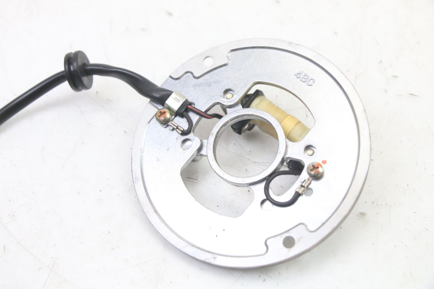 photo de STATOR YAMAHA PW 80 (1983 - 2014) - Gros plan technique