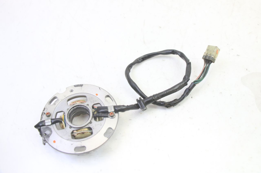 photo de STATOR YAMAHA YZ 125 (1998 - 2005) - Gros plan technique