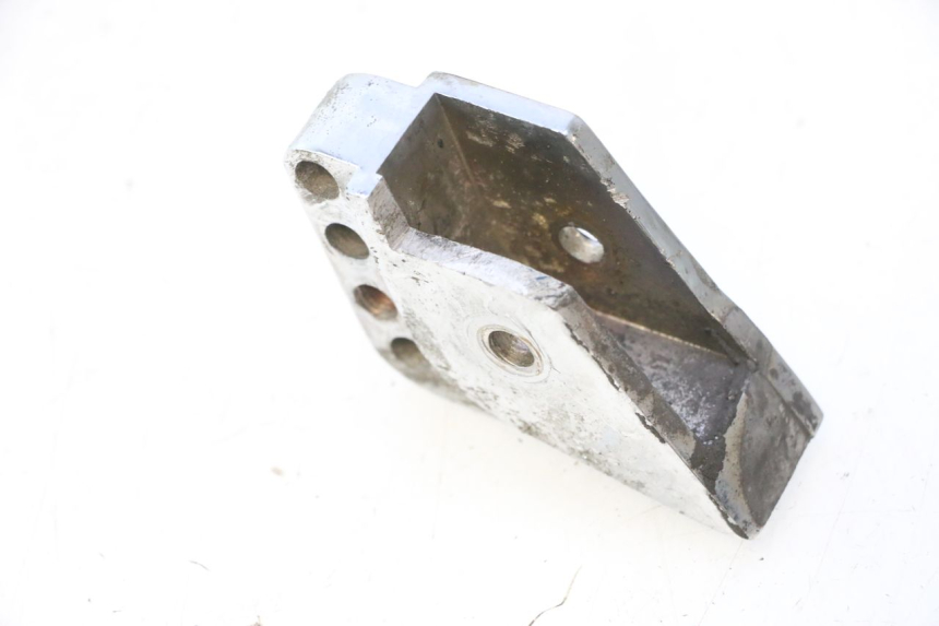 photo de SUPPORT AMORTISSEUR PEUGEOT TREKKER 50 (1995 - 2004) - Autre angle de vue