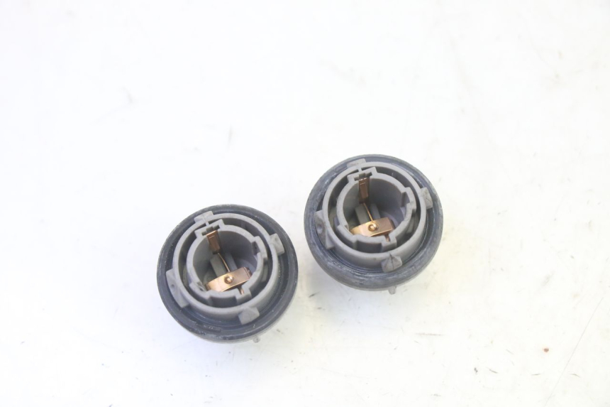 photo de SUPPORT AMPOULE SUZUKI BURGMAN 125 (2007 - 2014) - Détail de la pièce