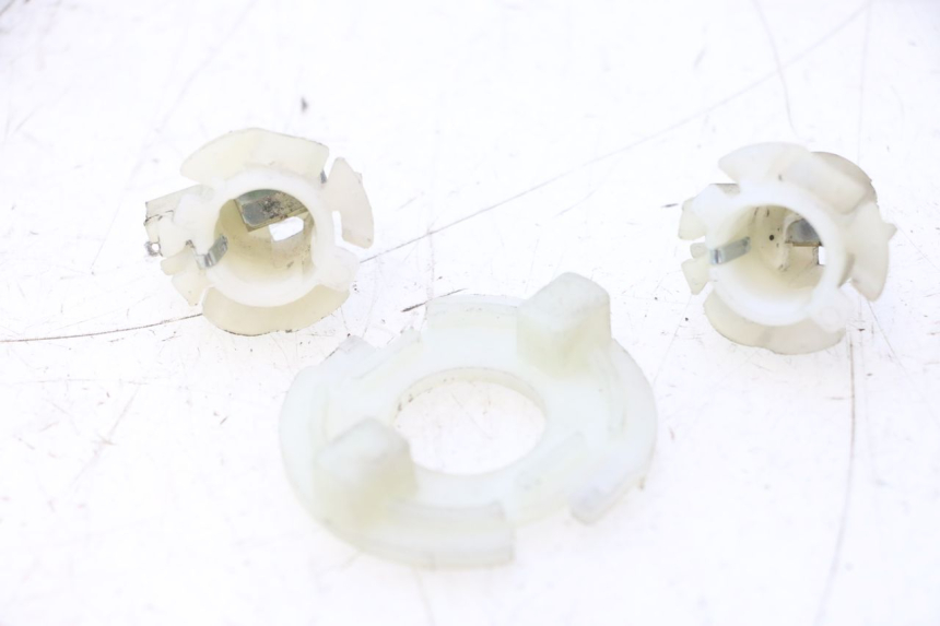 photo de SUPPORT AMPOULE PEUGEOT ELYSTAR 50 (2002 - 2014) - Vue principale