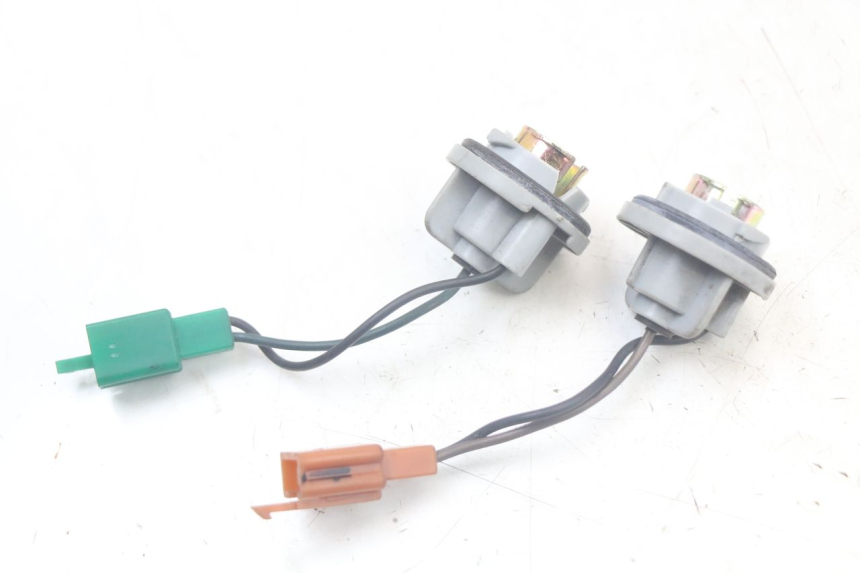 photo de SUPPORT AMPOULE MBK FLAME X 125 (2007 - 2016) - Autre angle de vue