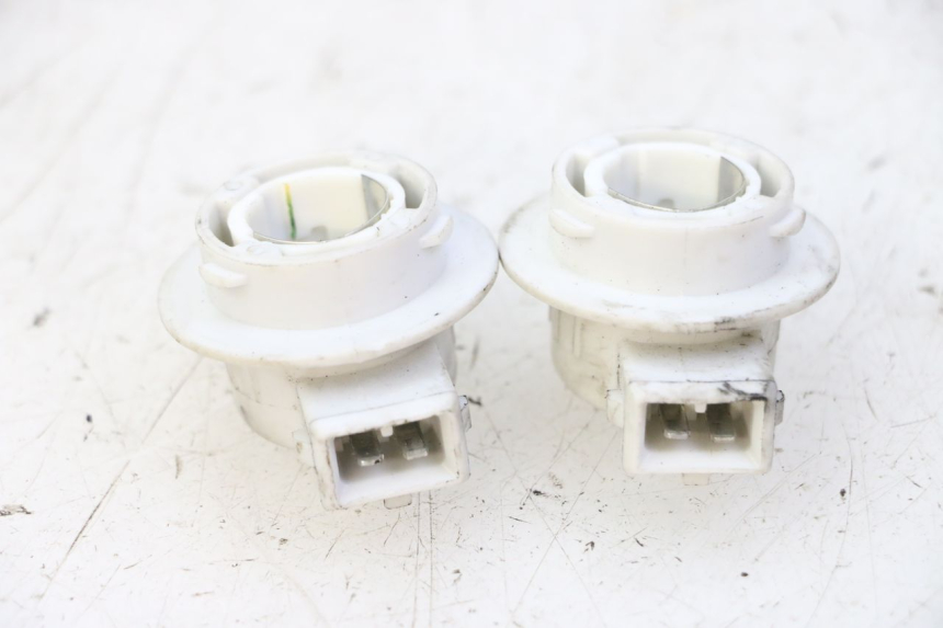 photo de SUPPORT AMPOULE PIAGGIO LXV 4T 50 (2009 - 2013) - Zoom état d’usage