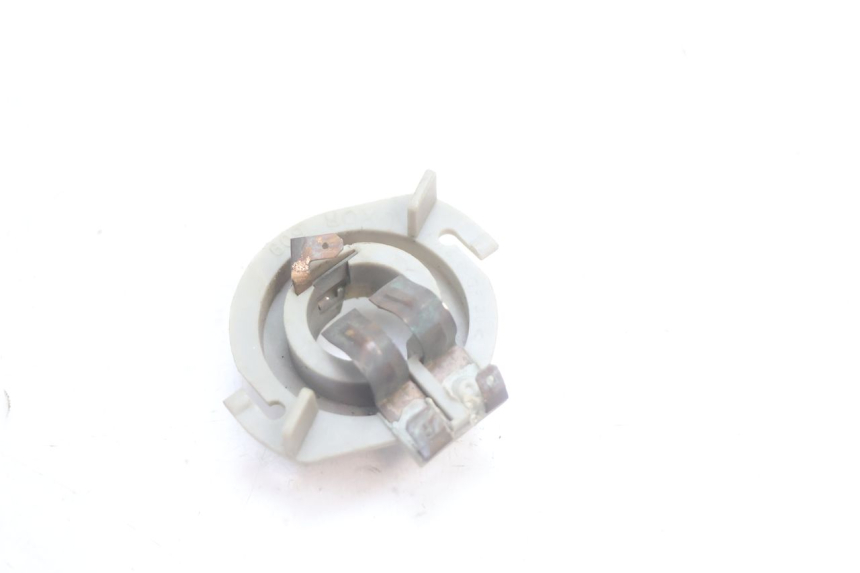 photo de SUPPORT AMPOULE MBK NITRO 50 (2004 - 2008) - Détail de la pièce