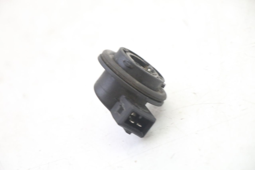 photo de SUPPORT AMPOULE PIAGGIO NRG POWER PUREJET 50 (2018 - 2021) - Zoom état d’usage