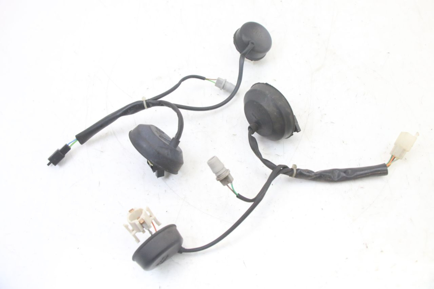 photo de SUPPORT AMPOULE PEUGEOT SATELIS COMPRESSOR K15 125 (2006 - 2009) - Détail de la pièce