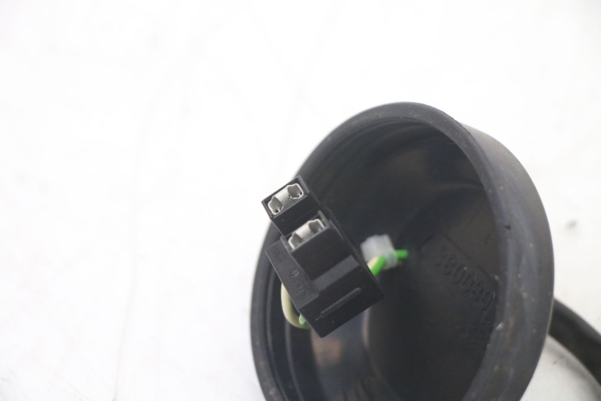 photo de SUPPORT AMPOULE PEUGEOT SATELIS COMPRESSOR K15 125 (2006 - 2009) - Gros plan technique