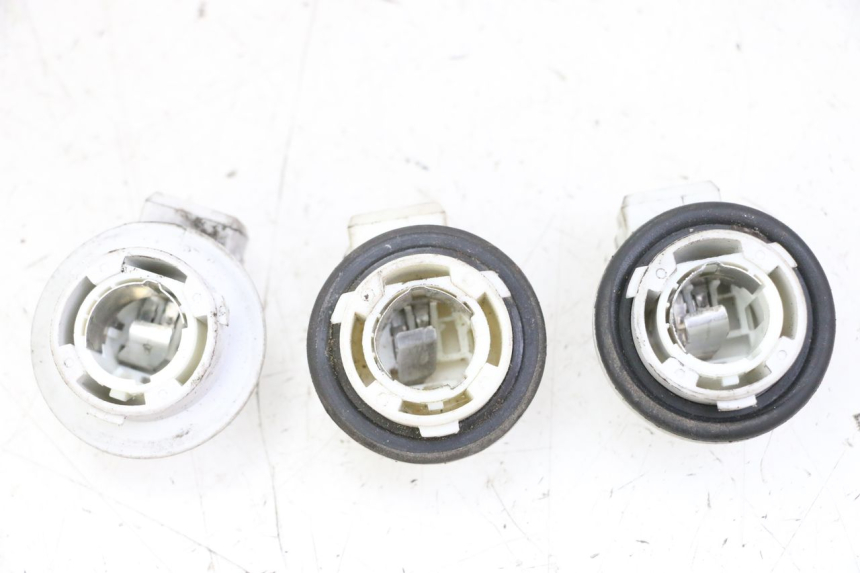 photo de SUPPORT AMPOULE PIAGGIO VESPA LX 150 (2005 - 2013) - Vue principale