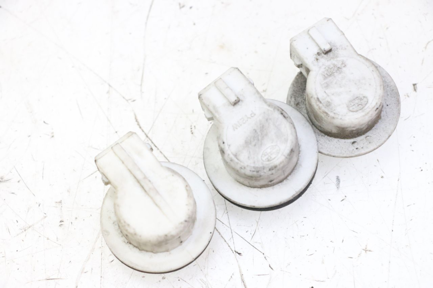 photo de SUPPORT AMPOULE PIAGGIO VESPA LX 150 (2005 - 2013) - Détail de la pièce