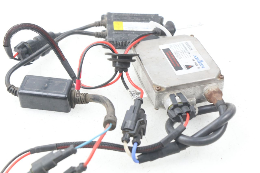 photo de SUPPORT AMPOULE DAELIM S2 125 (2006 - 2007) - Gros plan technique