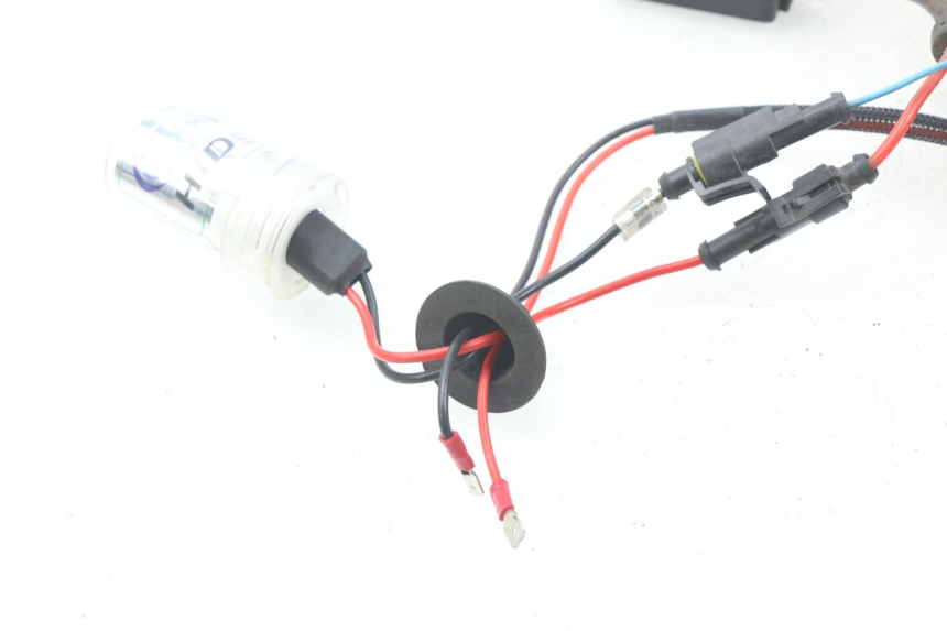 photo de SUPPORT AMPOULE DAELIM S2 125 (2006 - 2007) - Vue d’ensemble