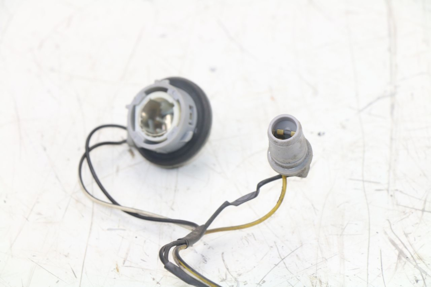 photo de SUPPORT AMPOULE PIAGGIO XEVO - X EVO 125 (2007 - 2017) - Points de fixation