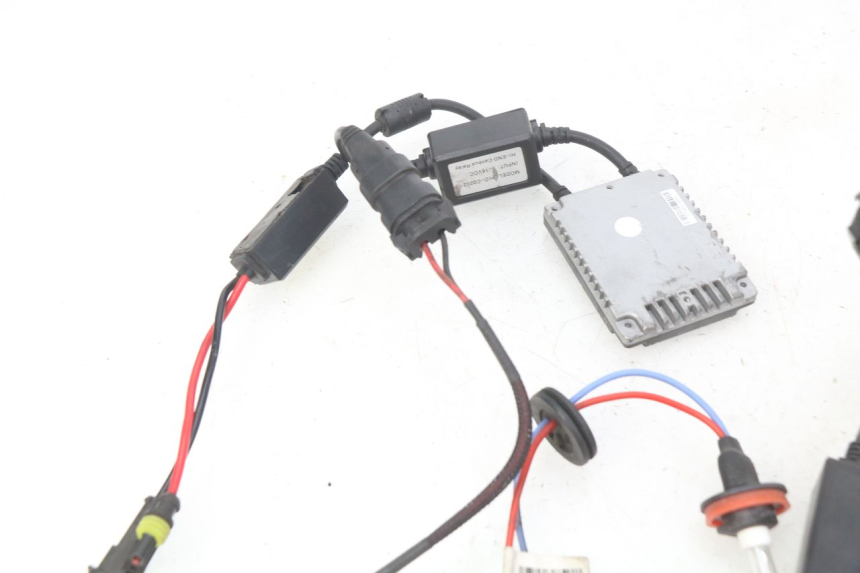 photo de SUPPORT AMPOULE YAMAHA XP T-MAX TMAX ABS 530 (2012 - 2015) - Zoom état d’usage