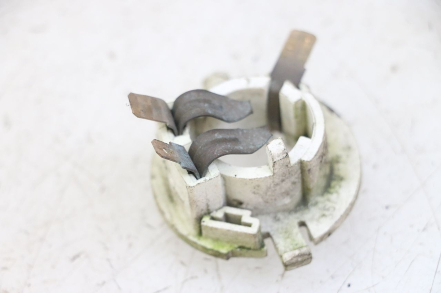 photo de SUPPORT AMPOULE YAMAHA BW'S NG NEXT GENERATION 50 (1996 - 2003) - Détail de la pièce