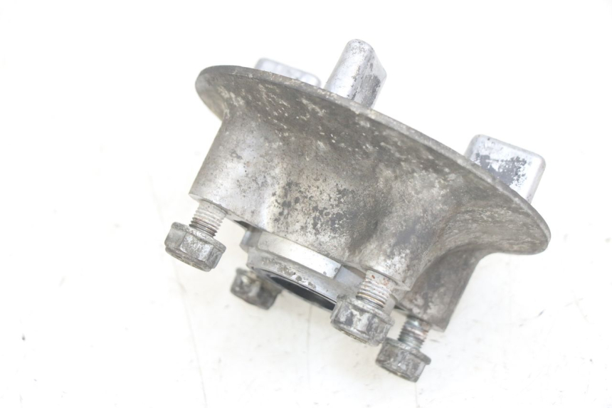 photo de SUPPORT COURONNE HONDA CA REBEL 125 (1995 - 2001) - Autre angle de vue