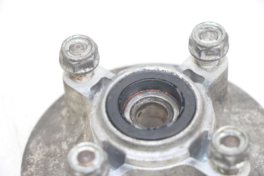 photo de SUPPORT COURONNE HONDA CA REBEL 125 (1995 - 2001) - Gros plan technique