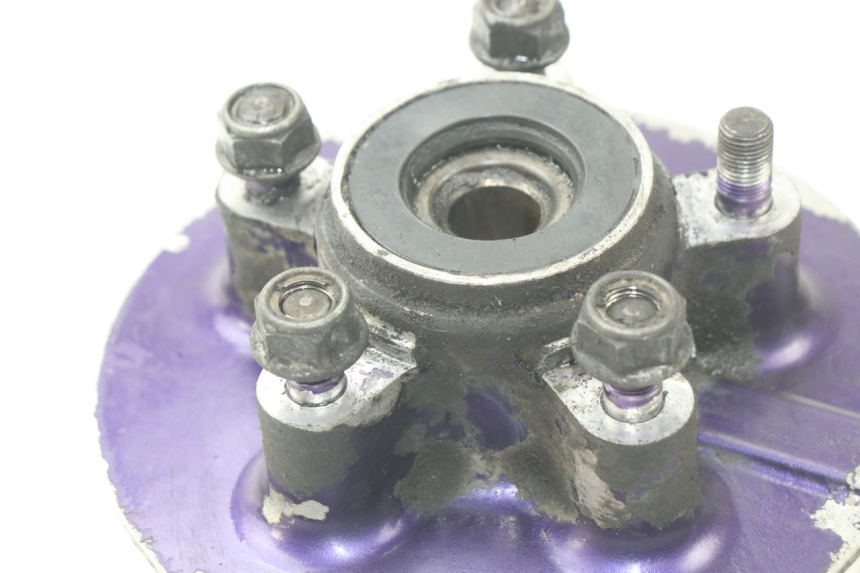 photo de SUPPORT COURONNE HONDA CBR F SC21 1000 (1986 - 1992) - Gros plan technique