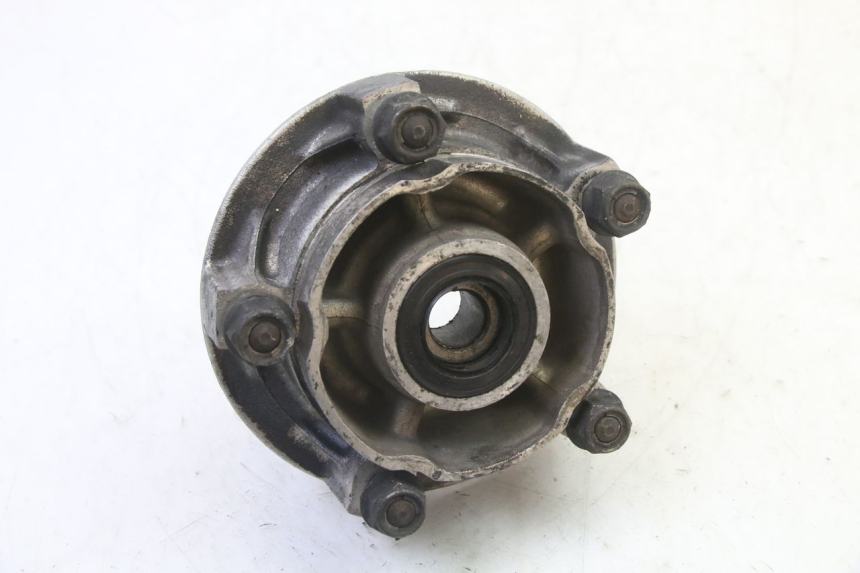 photo de SUPPORT COURONNE HONDA CBR RR FIREBLADE 900 (1992 - 1994) - Gros plan technique