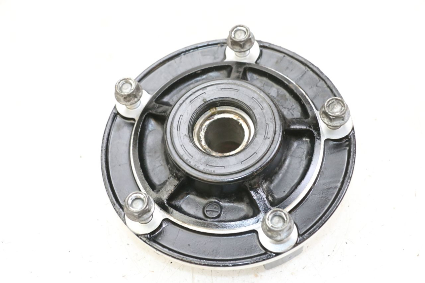 photo de SUPPORT COURONNE SUZUKI GSR 750 (2011 - 2017) - Vue principale