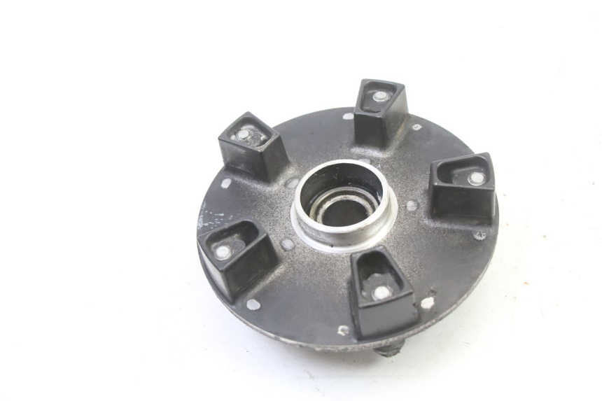 photo de SUPPORT COURONNE SUZUKI GSR 750 (2011 - 2017) - Autre angle de vue