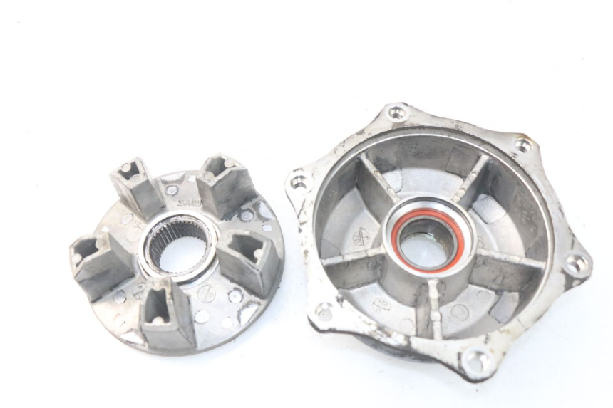 photo de SUPPORT COURONNE TRIUMPH SPRINT ST ABS 1050 (2005 - 2007) - Autre angle de vue