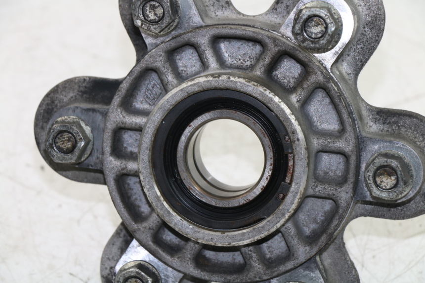 photo de SUPPORT COURONNE DUCATI ST3 992 (2006 - 2008) - Vue d’ensemble