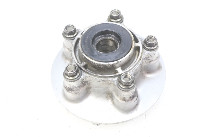 photo de SUPPORT COURONNE SUZUKI SV N 650 (1999 - 2002) - Gros plan technique