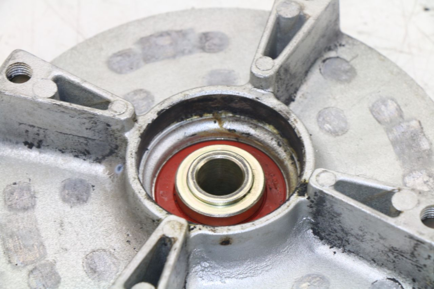 photo de SUPPORT COURONNE YAMAHA VIRAGO 125 (1996 - 2003) - Détail de la pièce