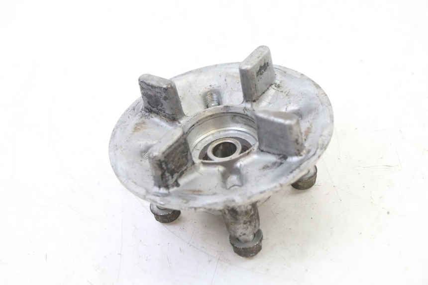 photo de SUPPORT COURONNE HONDA XLV VARADERO 125 (2000 - 2006) - Gros plan technique