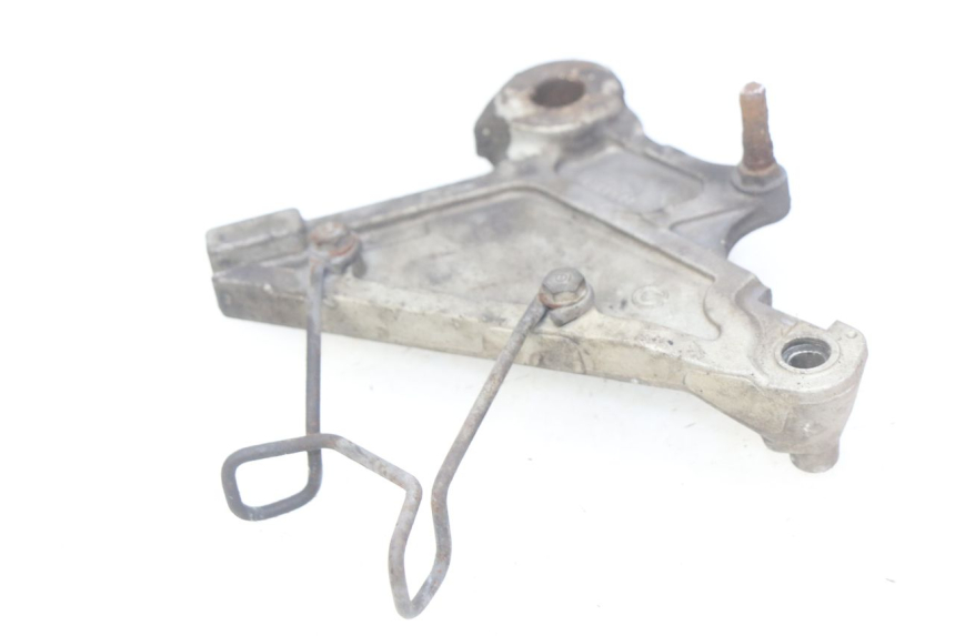photo de SUPPORT ETRIER FREIN ARRIERE HONDA CB 500 (1997 - 2003) - Zoom état d’usage