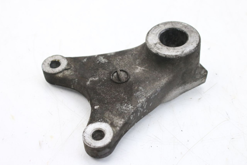 photo de SUPPORT ETRIER FREIN ARRIERE SUZUKI GSF S BANDIT 600 (2000 - 2004) - Autre angle de vue