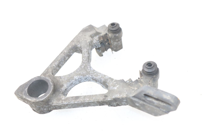 photo de SUPPORT ETRIER FREIN ARRIERE YAMAHA TDM ABS 900 (2002 - 2014) - Zoom état d’usage