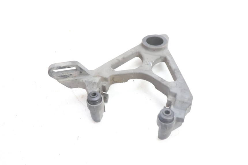 photo de SUPPORT ETRIER FREIN ARRIERE YAMAHA TDM ABS 900 (2002 - 2014) - Zoom état d’usage