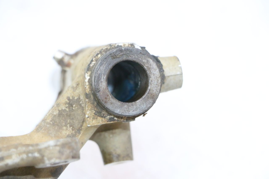 photo de SUPPORT ETRIER FREIN ARRIERE YAMAHA YFM GRIZZLY 550 (2008 - 2015) - Vue rapprochée