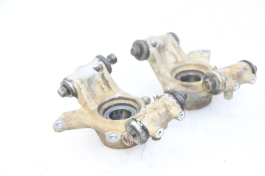 photo de SUPPORT ETRIER FREIN ARRIERE YAMAHA YFM GRIZZLY 550 (2008 - 2015) - État de surface