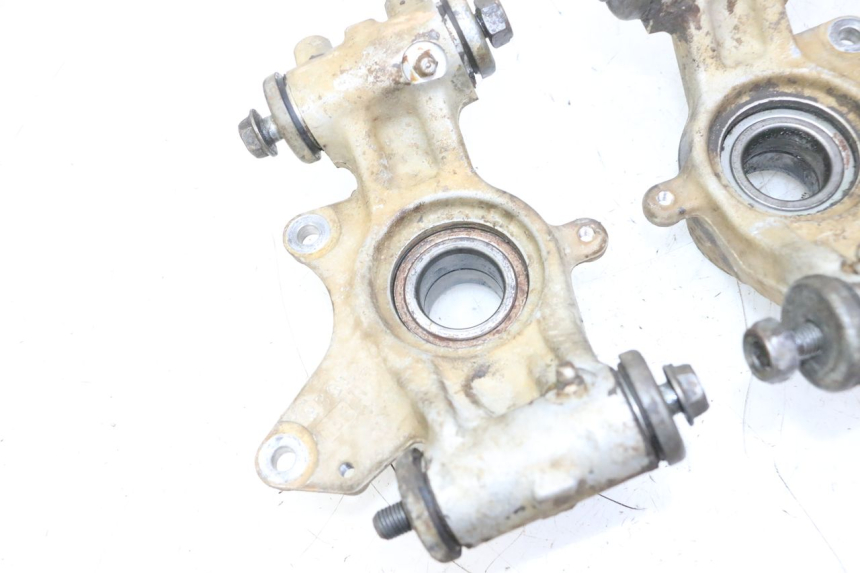 photo de SUPPORT ETRIER FREIN ARRIERE YAMAHA YFM GRIZZLY 550 (2008 - 2015) - Marquages et références