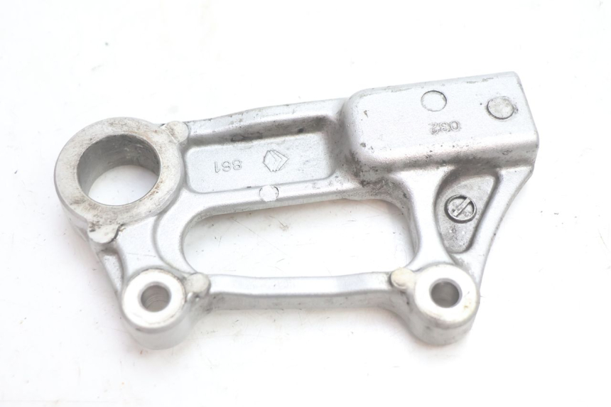 photo de SUPPORT ETRIER FREIN ARRIERE KAWASAKI ZX-6R ZX6R 600 (2000 - 2002) - Autre angle de vue