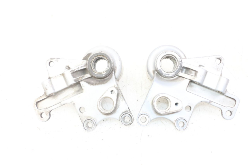 photo de SUPPORT ETRIER FREIN AVANT PIAGGIO IE MP3 YOURBAN 300 (2011 - 2016) - Vue d’ensemble