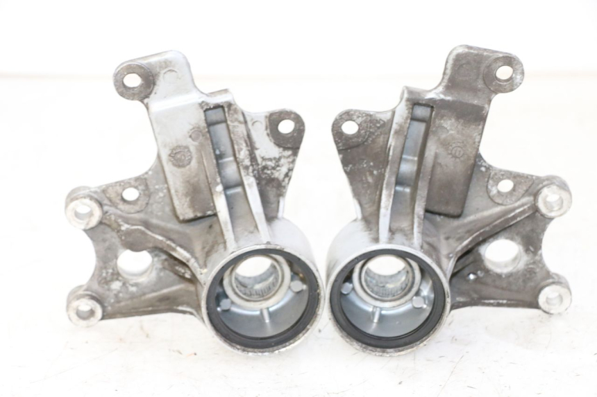 photo de SUPPORT ETRIER FREIN AVANT PIAGGIO MP3 LT 300 (2010 - 2016) - Vue principale