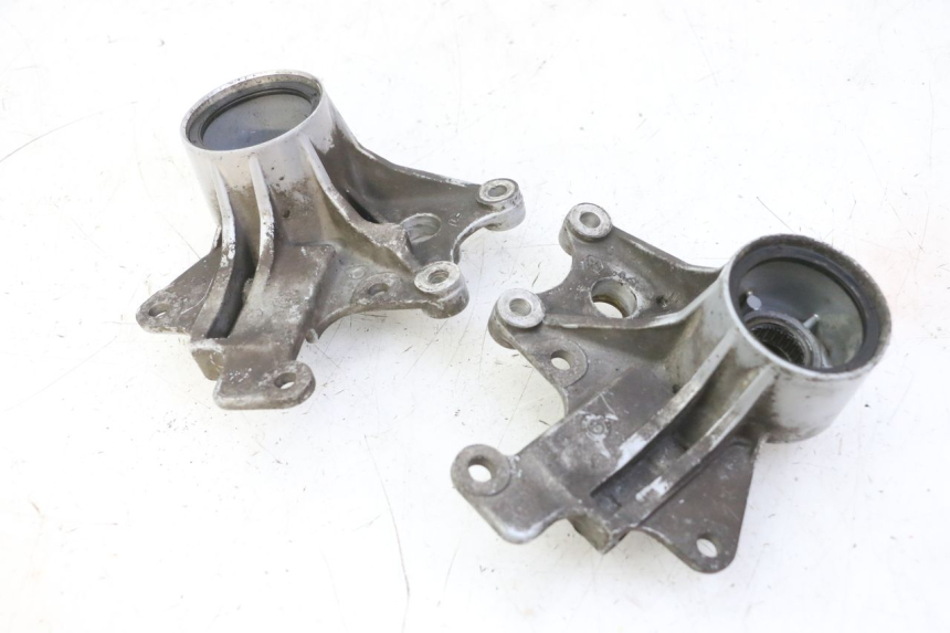 photo de SUPPORT ETRIER FREIN AVANT PIAGGIO MP3 RL 250 (2006 - 2010) - Détail de la pièce