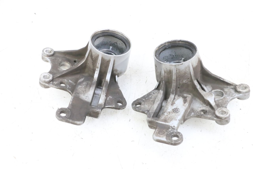 photo de SUPPORT ETRIER FREIN AVANT PIAGGIO MP3 125 (2006 - 2014) - Vue d’ensemble