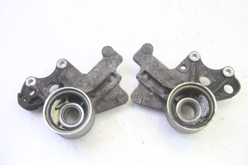 photo de SUPPORT ETRIER FREIN AVANT PIAGGIO MP3 500 (2016 - 2018) - Vue d’ensemble