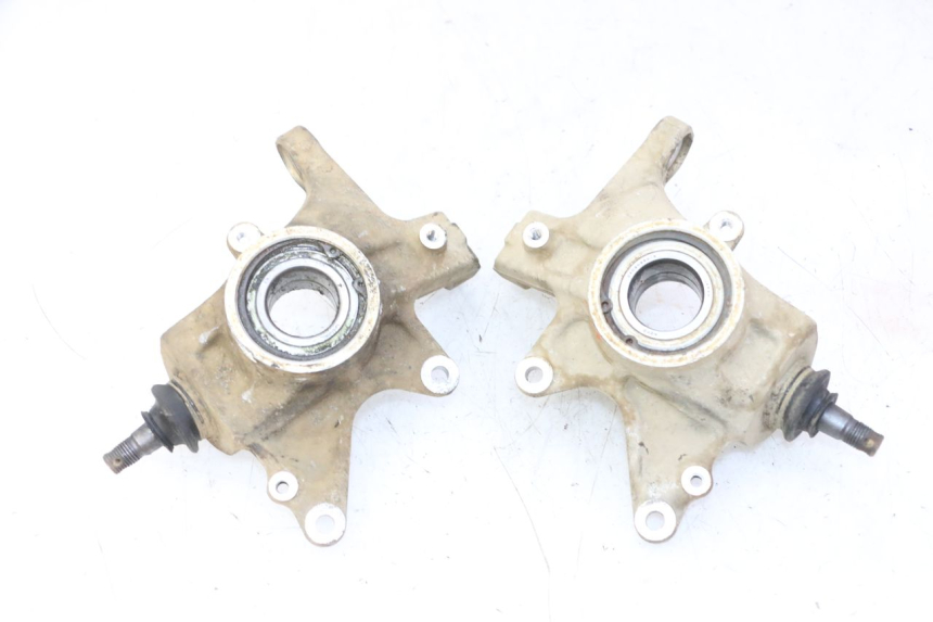 photo de SUPPORT ETRIER FREIN AVANT YAMAHA YFM GRIZZLY 550 (2008 - 2015) - Autre angle de vue