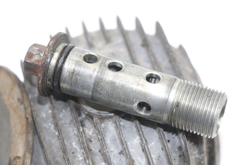 photo de SUPPORT FILTRE HUILE YAMAHA XJ F 900 (1983 - 1994) - Autre angle de vue