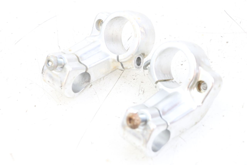 photo de SUPPORT GUIDON GILERA DNA 50 (2000 - 2007) - Vue principale