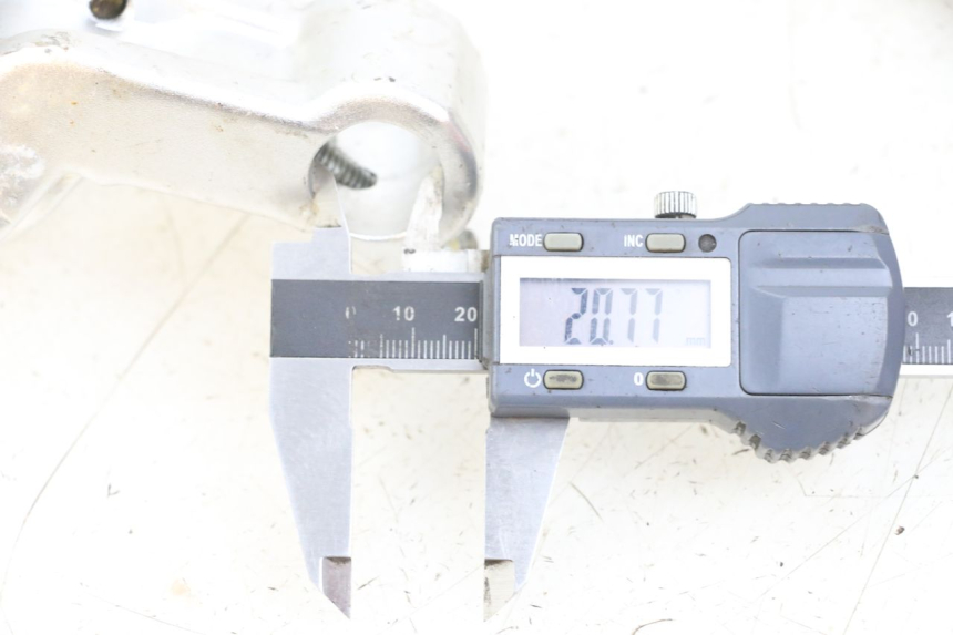 photo de SUPPORT GUIDON GILERA DNA 50 (2000 - 2007) - Détail de la pièce