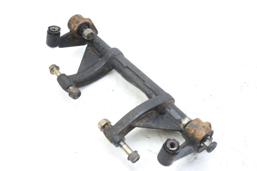 photo de SUPPORT MOTEUR KYMCO AGILITY 4T 50 (2005 - 2018) - Points de fixation