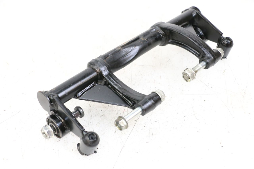 photo de SUPPORT MOTEUR KYMCO AGILITY 4T 50 (2018 - 2022) - Détail de la pièce