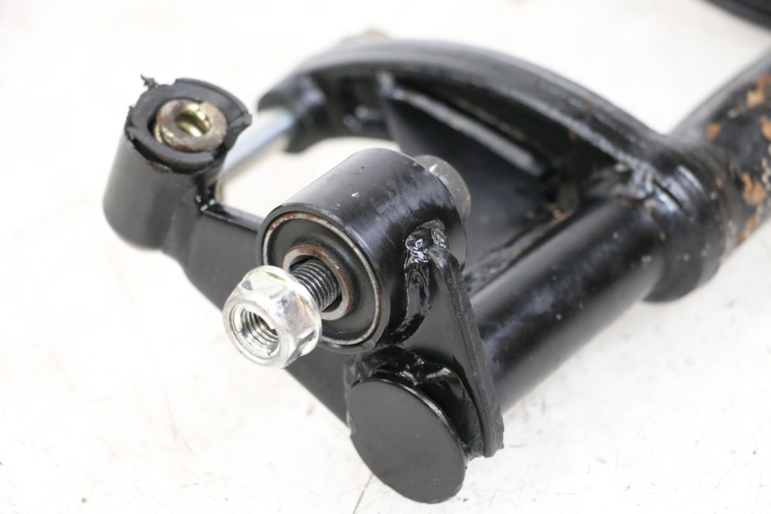 photo de SUPPORT MOTEUR KYMCO AGILITY 4T 50 (2018 - 2022) - Autre angle de vue