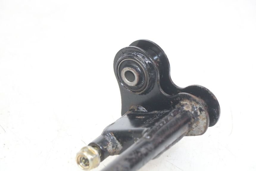 photo de SUPPORT MOTEUR KYMCO AGILITY NAKED RENOUVO 2T 50 (2011 - 2018) - Gros plan technique